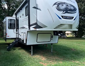 Forest River RV Cherokee Arctic Wolf 291RL