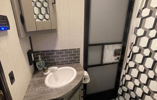 Hassle-free Camping with "The Mallard"