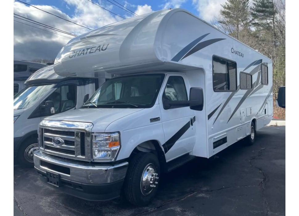 Class C Motor Home rentals in Elizabethtown
