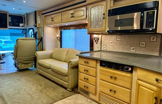2005 Fleetwood RV Excursion 39s