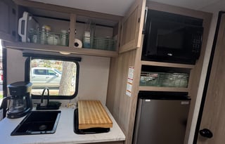 2025 Coleman Lantern LT 17B