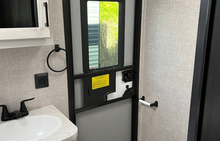 Entrance from outside into Bathroom.