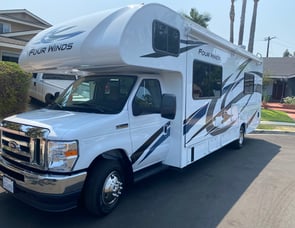Thor Motor Coach Four Winds 27R