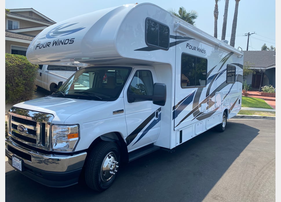 Class C Motor Home rentals in San Clemente