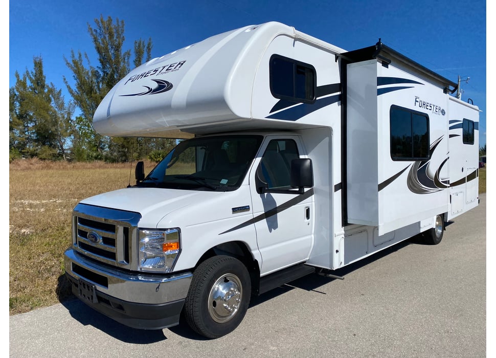 Class C Motor Home rentals in Cape Coral