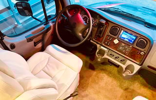 C17:Luxury SuperC Diesel-3Slide-10 SLEEPER