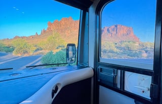 Fully Stocked Diesel w/2 Baths, King + Bunks