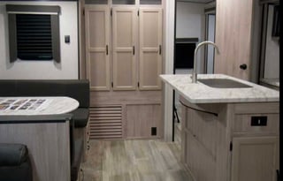 2021 Coachmen RV Spirit Ultra Lite 3379BH