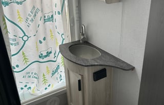 2022 Forest River RV Sunseeker LE 2550DSLE Chevy