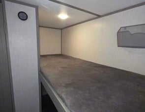 Dutchmen RV Coleman 17B