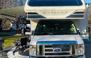 2020 Entegra Odyssey 32' Near Ohio Parks