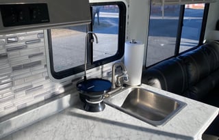 1991 Toyota Winnebago Toye - Newly Updated!!