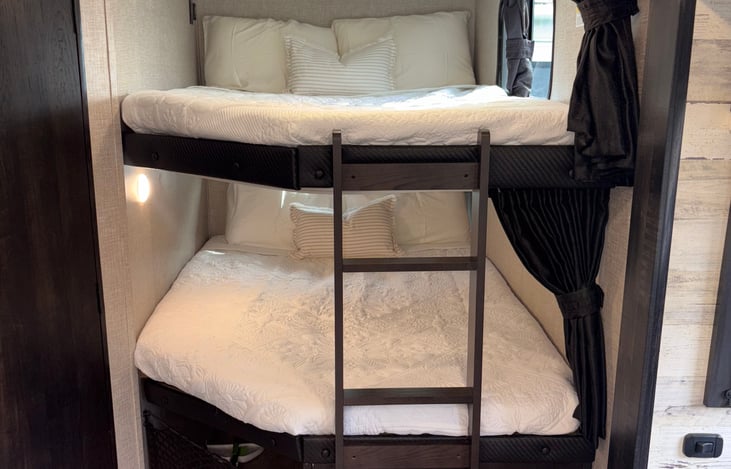 Full sized bunk beds. Adults can sleep here comfortably!
