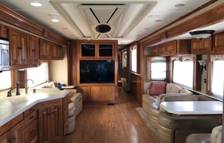 2008 Monaco Dynasty Squire IV