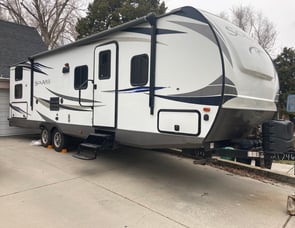 Palomino SolAire Ultra Lite 292QBSK