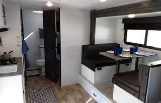 Family-Friendly, Easy-Tow Camper Sleeps 6 w/Bunks