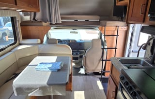 2019 Winnebago Minnie Winnie 22R