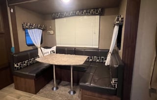 2016 Dutchman RV Lantern Series AKA ~ Claudia