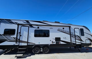 2023 Pet Friendly Shockwave Toy Hauler