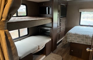 Family Bunkhouse Sleeps 8-10