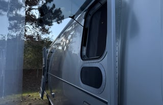 24' Airstream Trade Wind 25FB w/ Queen+rear Hatch