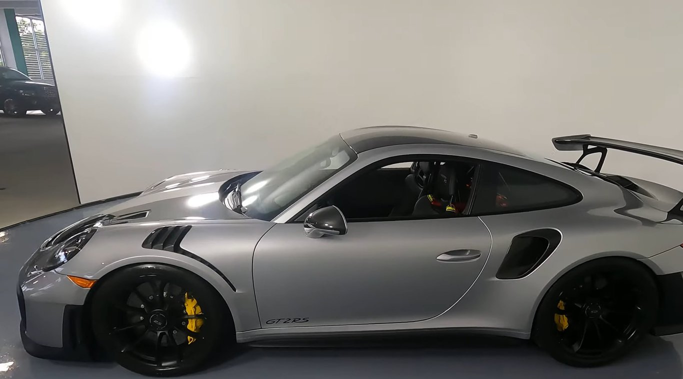 2019 Porsche 911 GT2 RS photo 3 of 27