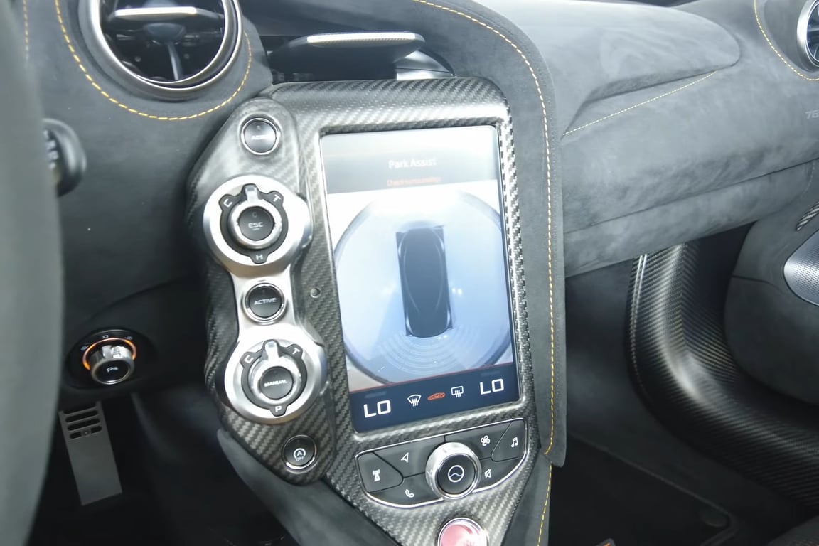 2022 McLaren 765LT Spider photo 17 of 20