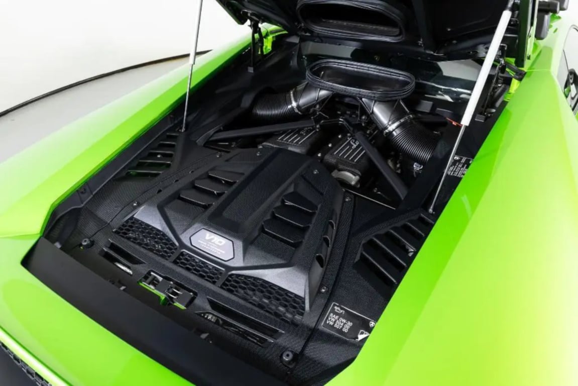 2024 Lamborghini Huracan Sterrato photo 4 of 22