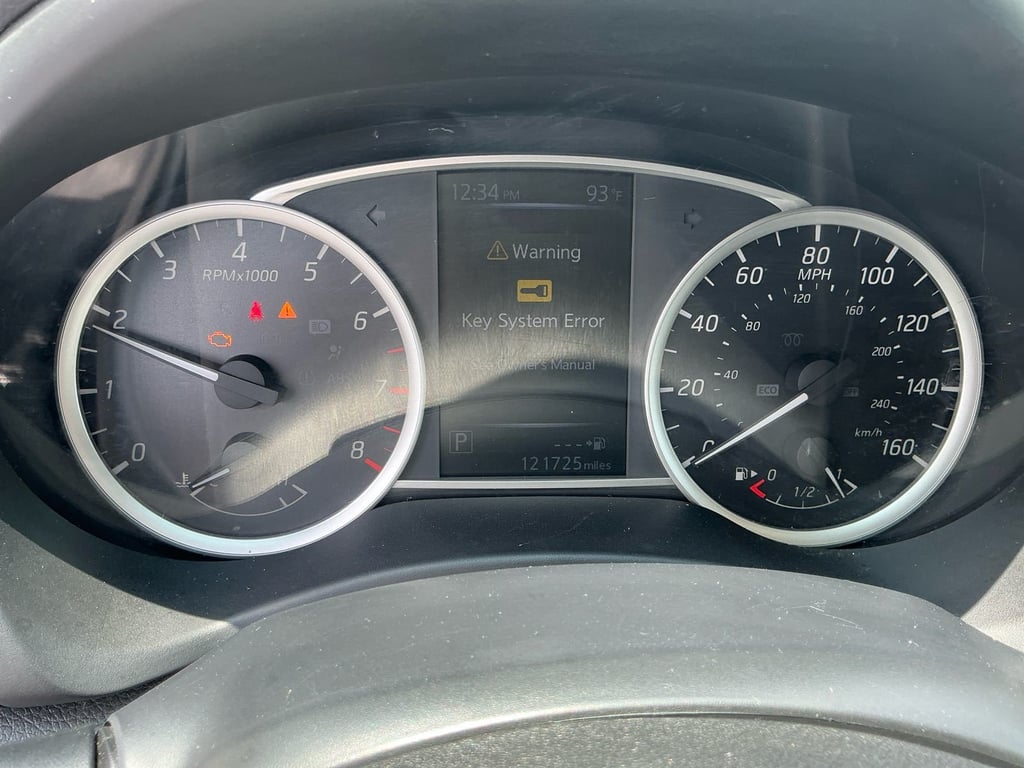 2017 NISSAN Sentra SV photo 7 of 9