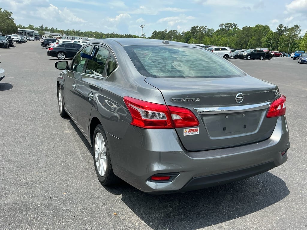 2017 NISSAN Sentra SV photo 2 of 9