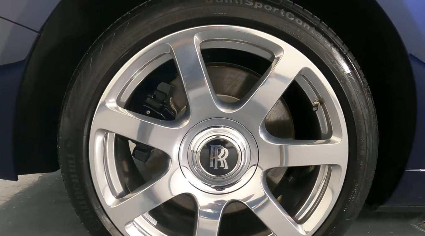 2019 Rolls-Royce Dawn photo 14 of 31