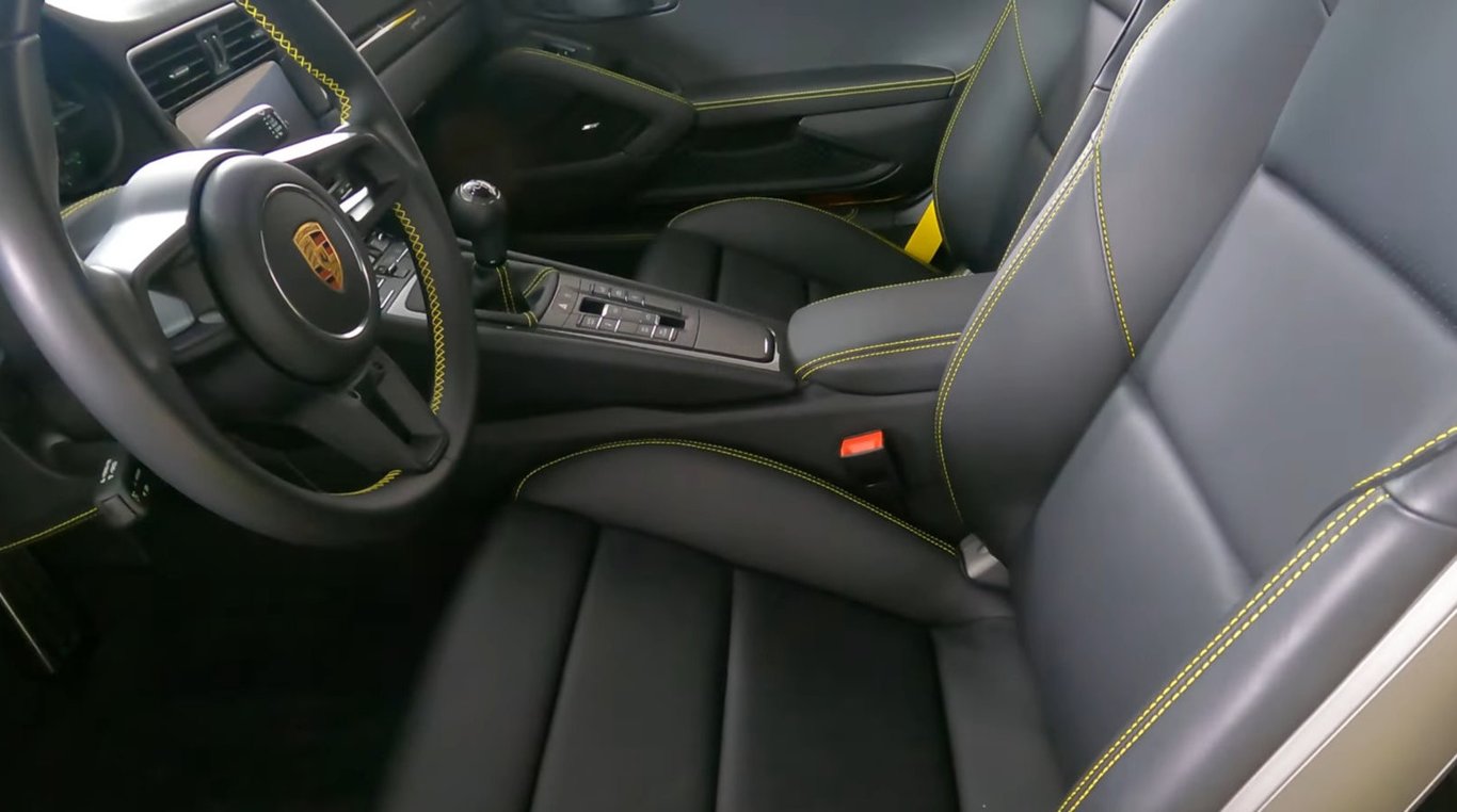 2019 Porsche 911 Speedster photo 16 of 21