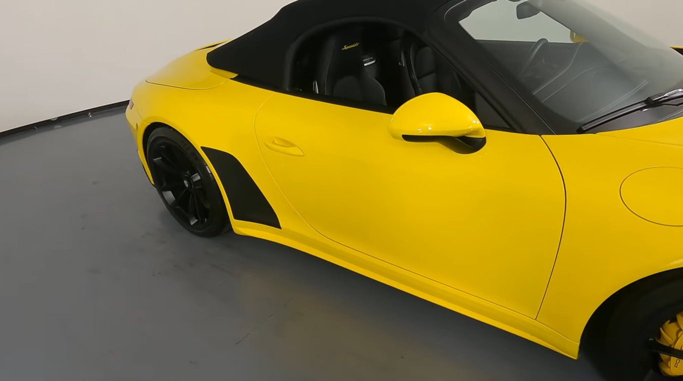 2019 Porsche 911 Speedster photo 12 of 21