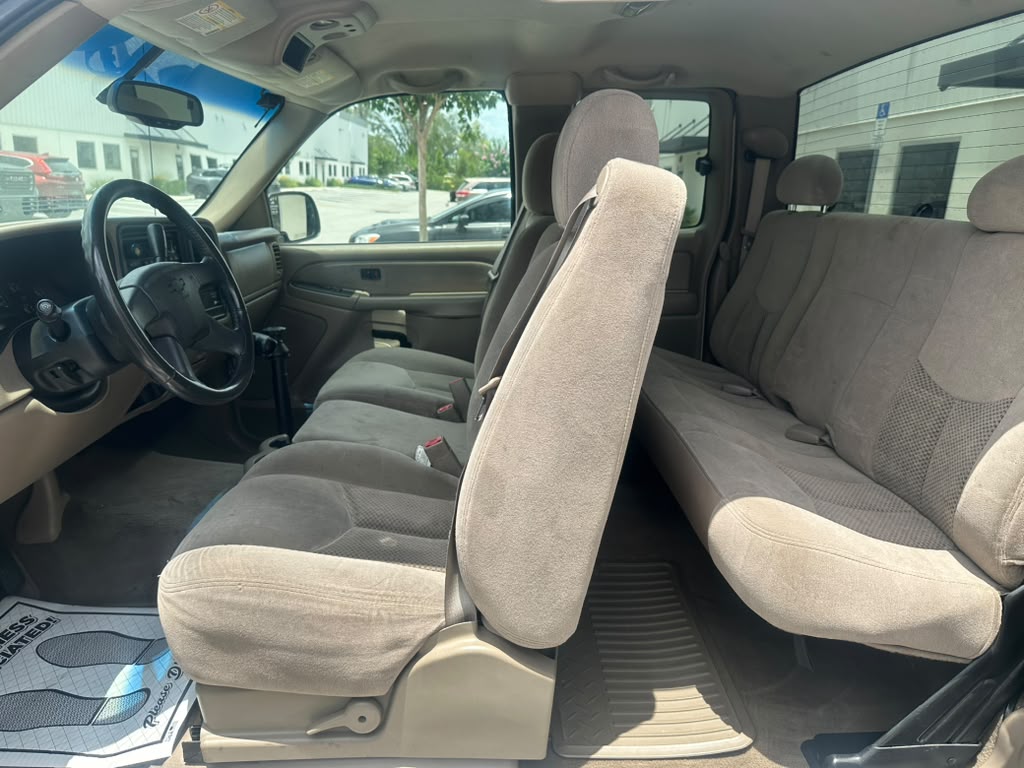 2003 CHEVROLET Silverado 2500 HD LT photo 6 of 11
