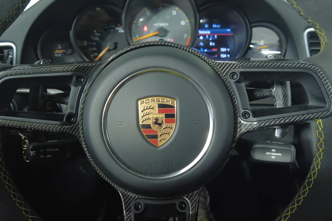 2019 Porsche 911 GT2 RS photo 24 of 29