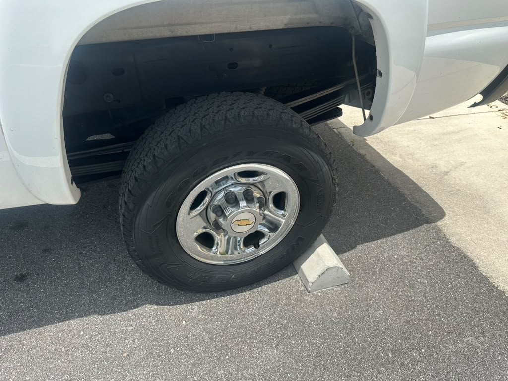 2003 CHEVROLET Silverado 2500 HD LT photo 5 of 11