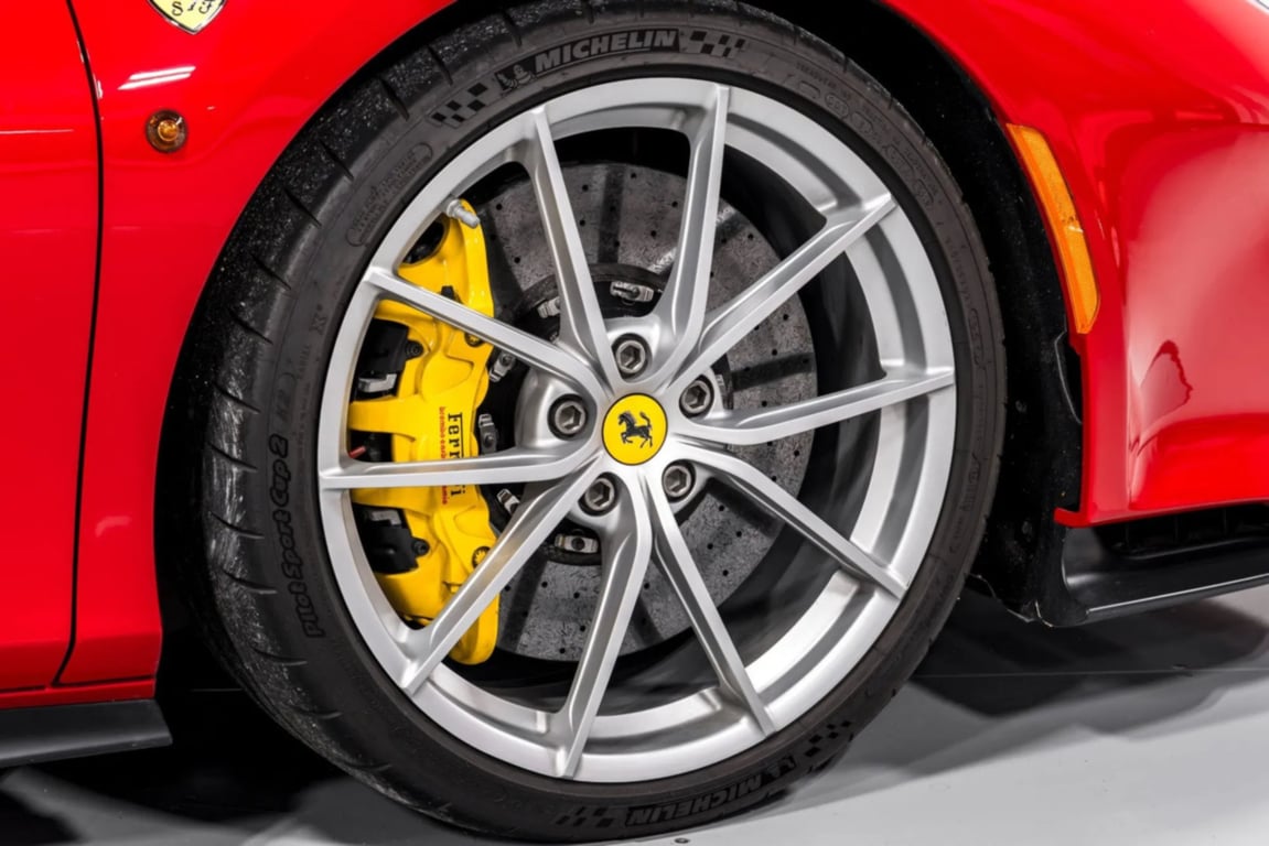 2020 Ferrari 488 Pista photo 34 of 51
