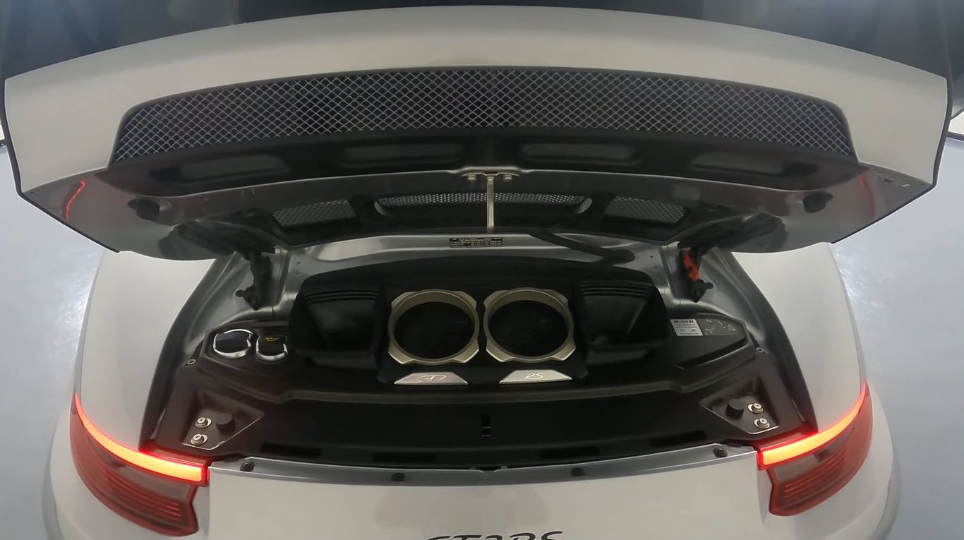 2019 Porsche 911 GT2 RS photo 26 of 27