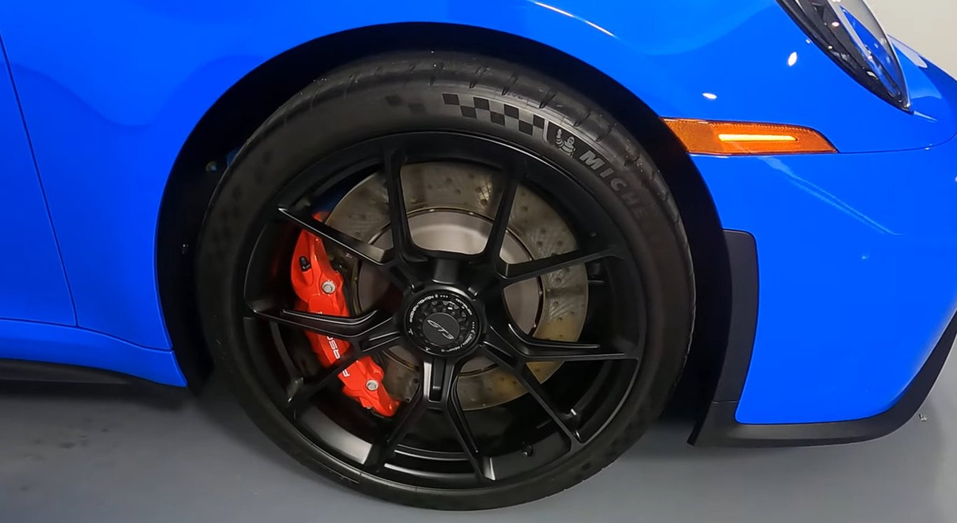 2022 Porsche 911 GT3 photo 19 of 26