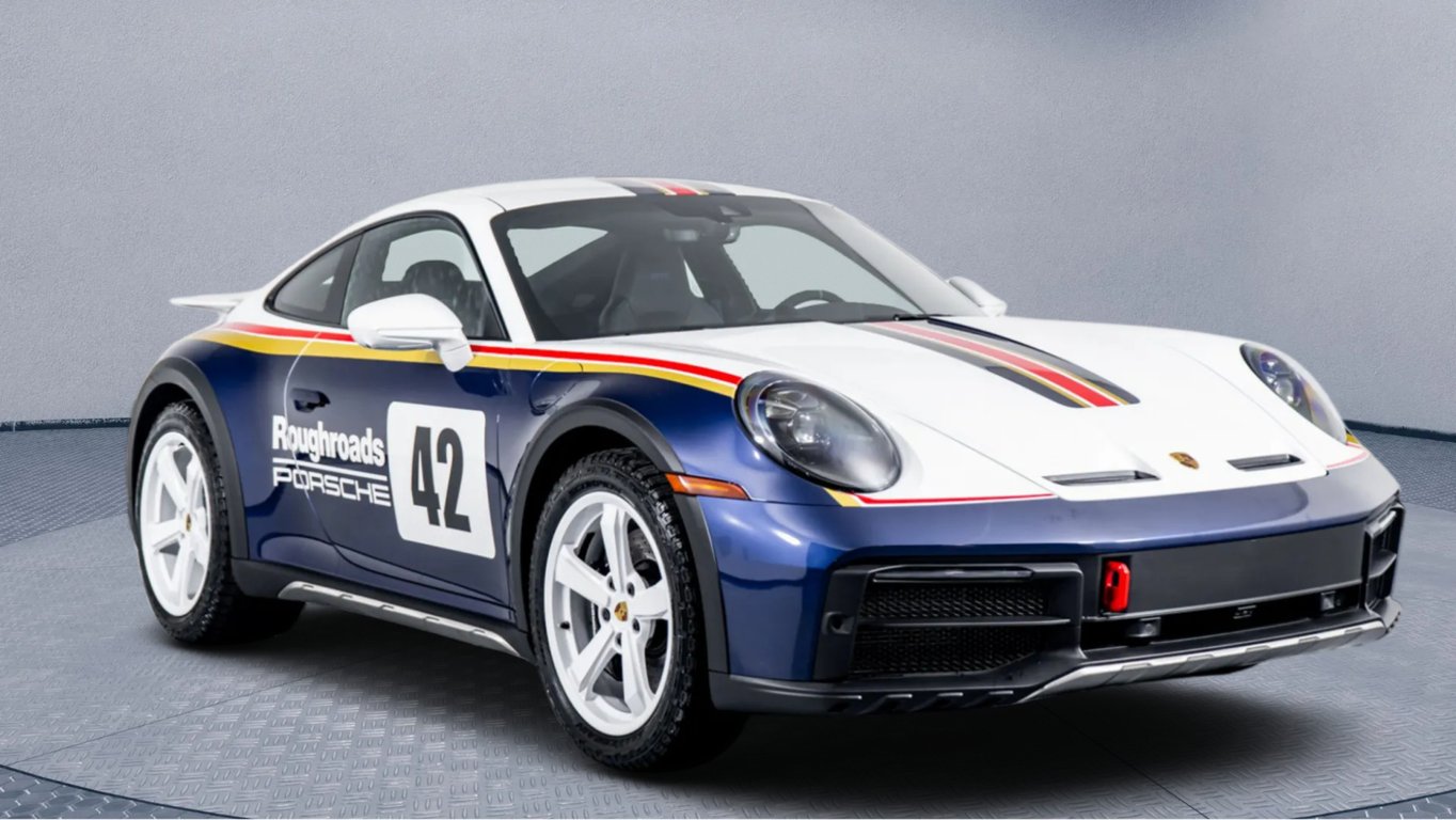 2024 Porsche 911 Dakar photo 2 of 8