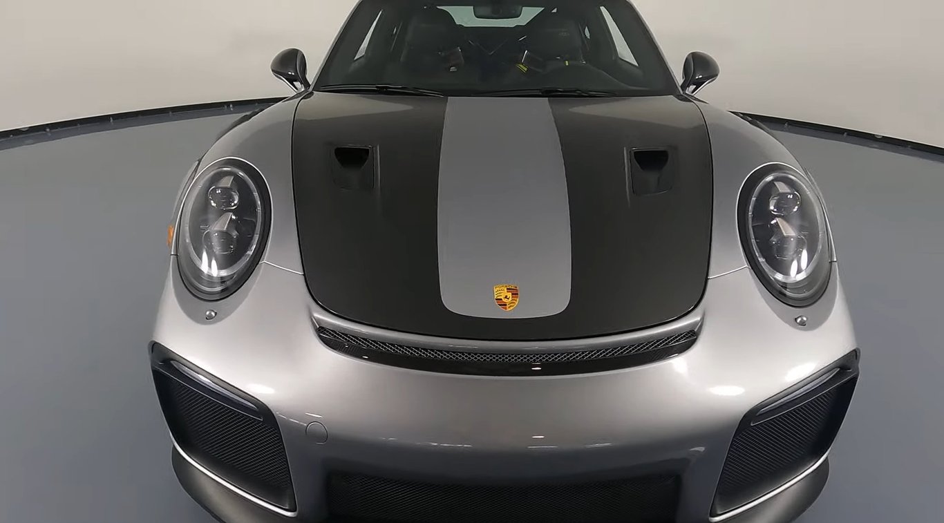 2019 Porsche 911 GT2 RS photo 4 of 27