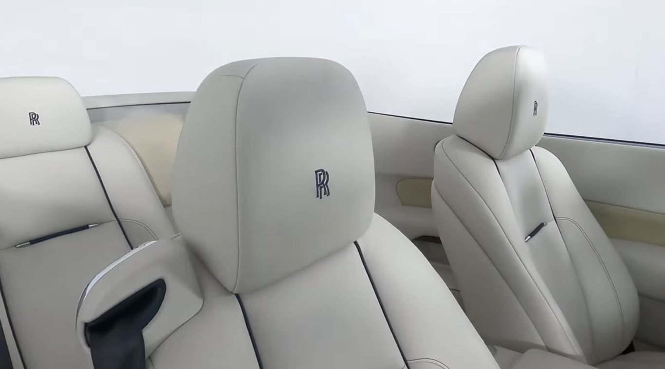 2019 Rolls-Royce Dawn photo 22 of 31