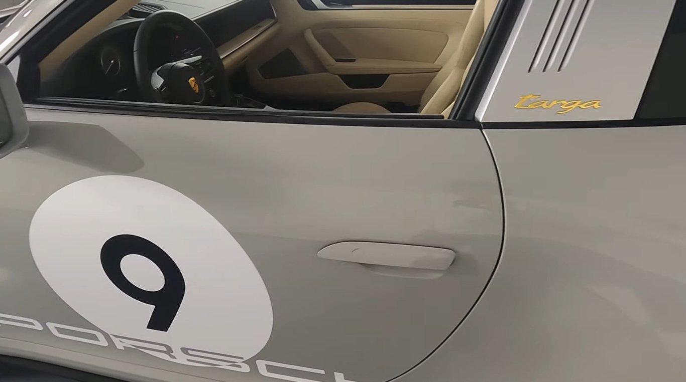 2021 Porsche 911 Targa 4S Heritage Edition photo 9 of 29