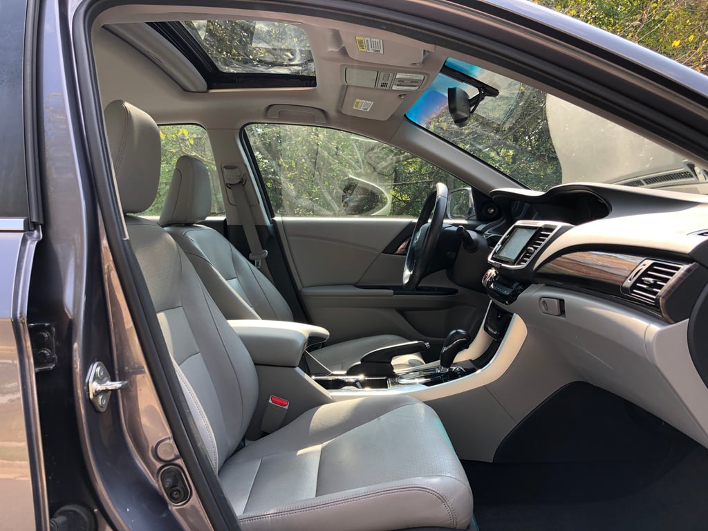2016 HONDA Accord EX-L photo 18 of 21