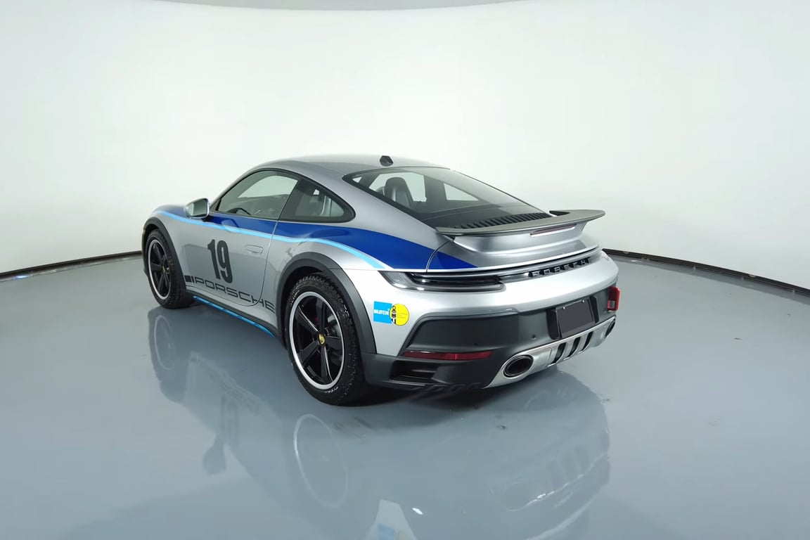 2023 Porsche 911 Dakar photo 3 of 20
