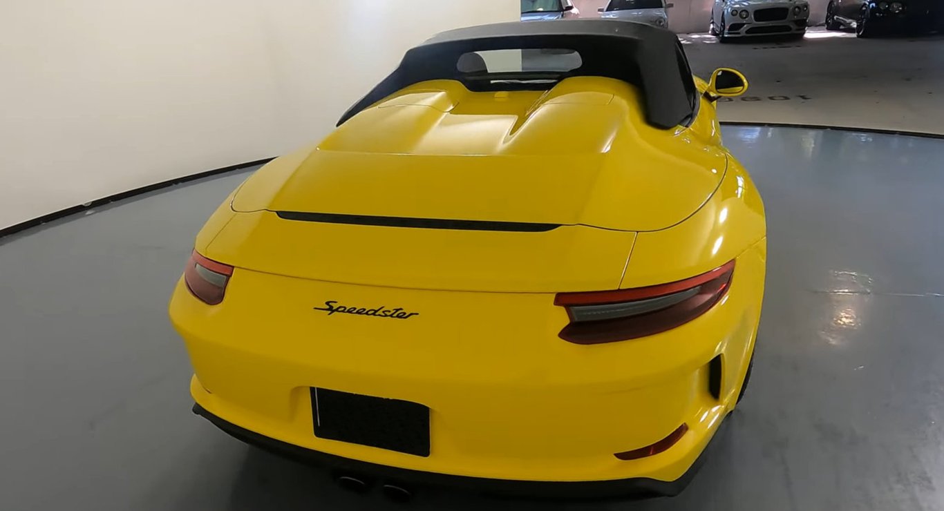 2019 Porsche 911 Speedster photo 10 of 21