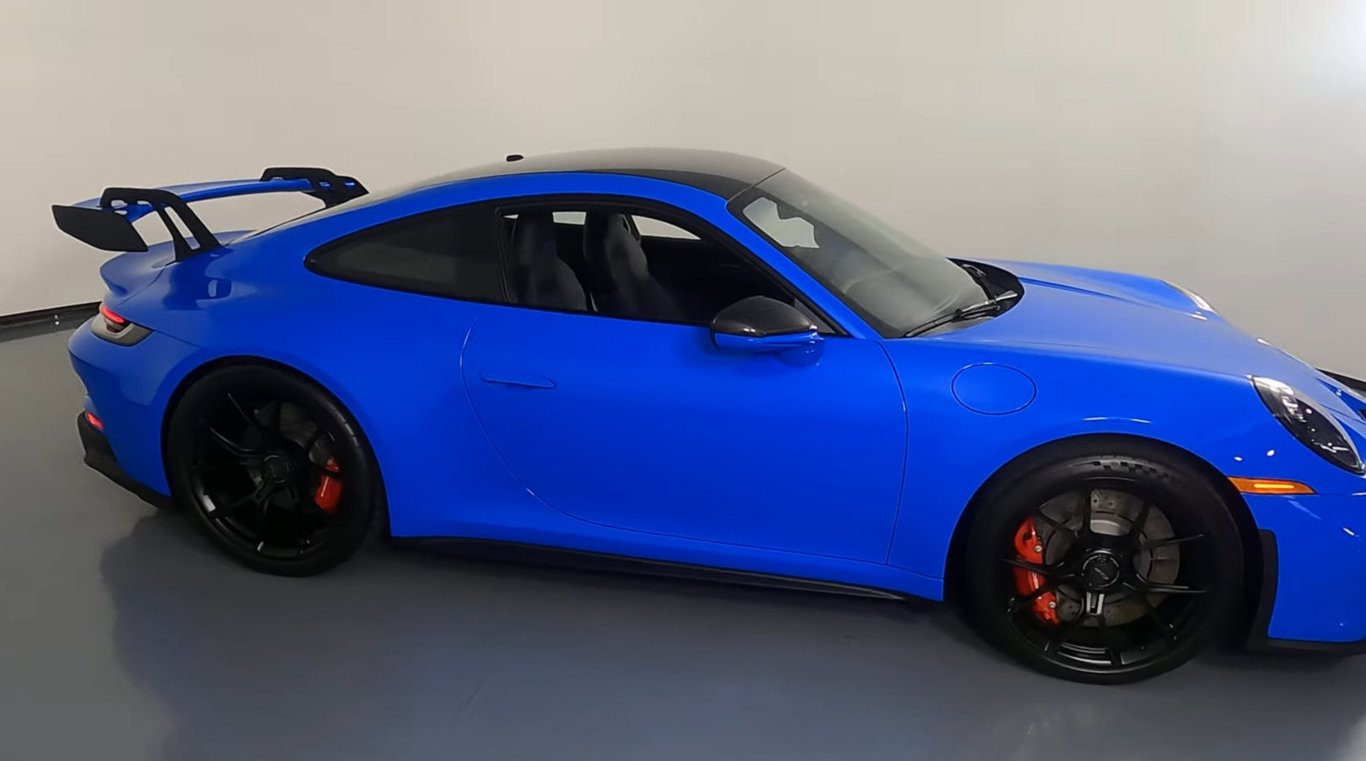 2022 Porsche 911 GT3 photo 2 of 26