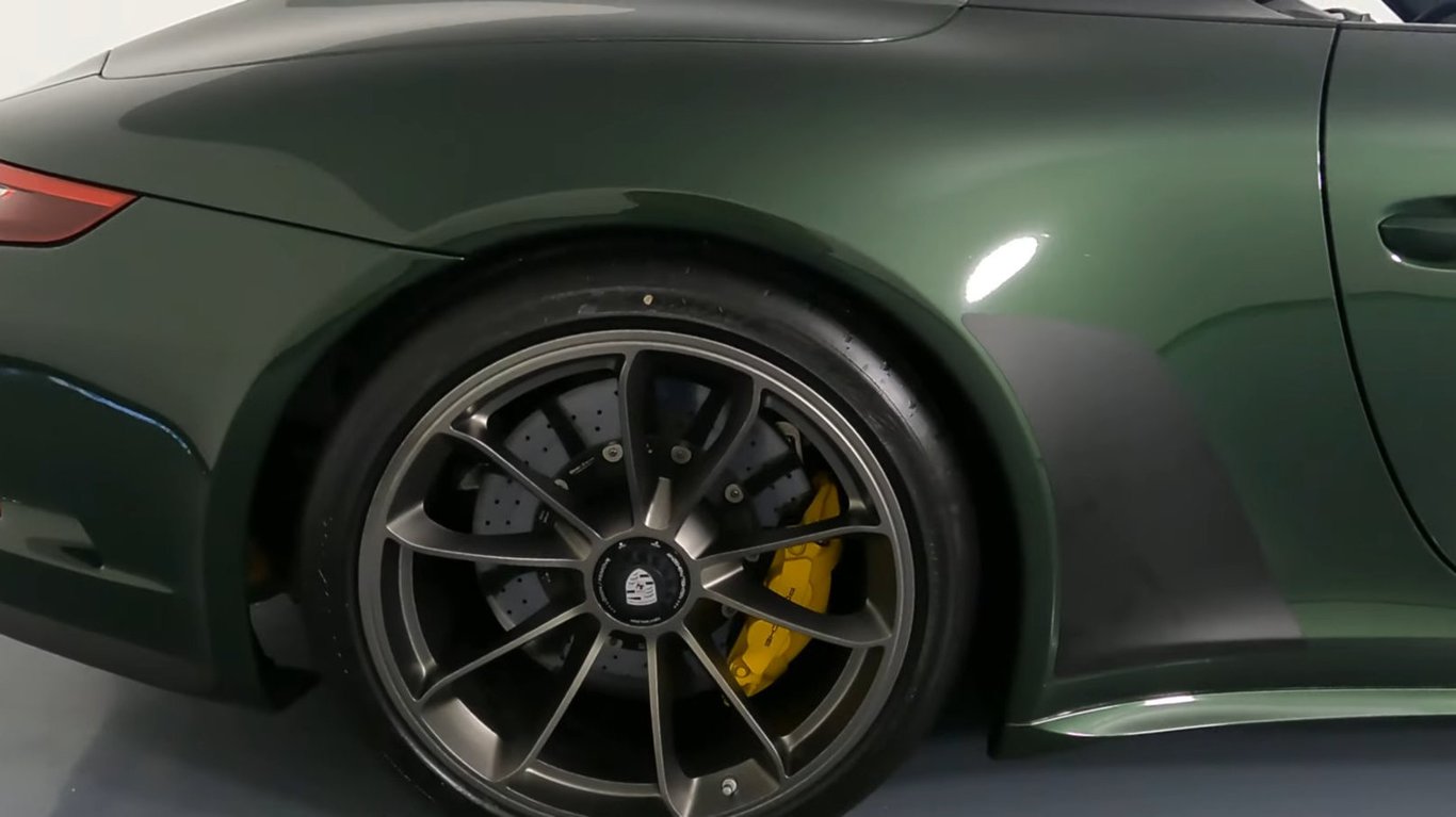 2019 Porsche 911 Speedster photo 11 of 26