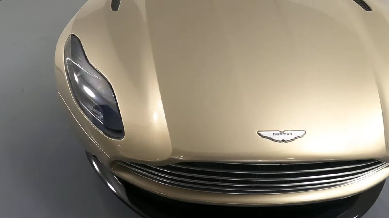 2019 Aston Martin DB11 Volante photo 9 of 33