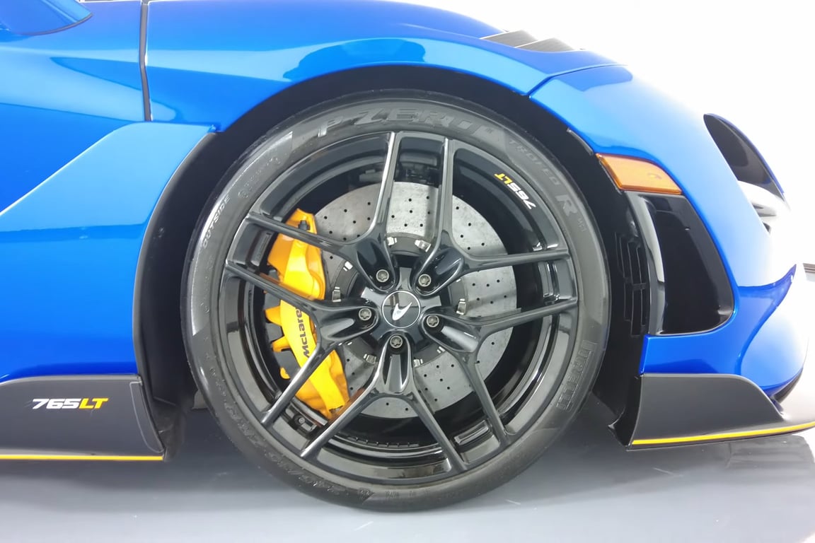2022 McLaren 765LT Spider photo 9 of 20